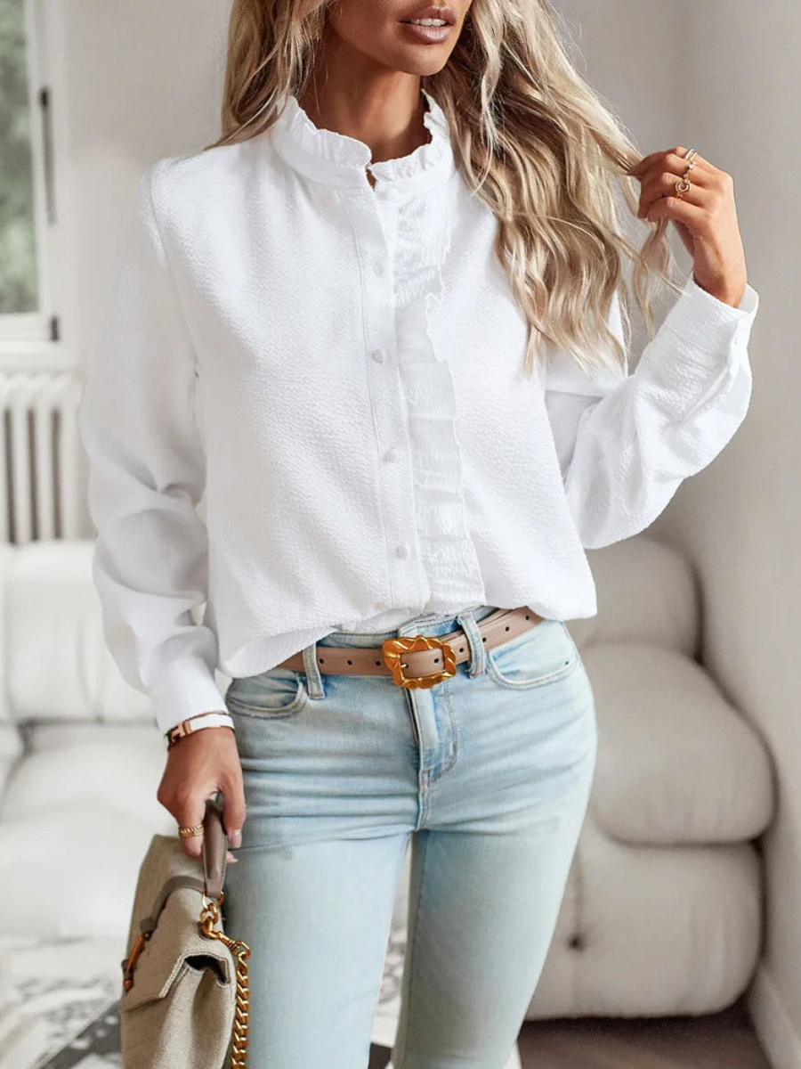 Chemisier d'été chic pour femme avec manches longues, tissu fluide et respirant, parfait pour les journées estivales