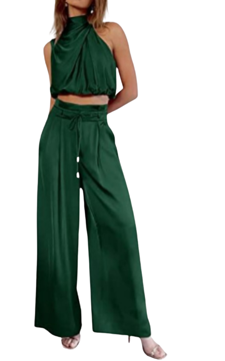 Combinaison élégante pour femme, idéale pour un mariage ou une cérémonie d’été avec coupe fluide et style chic.