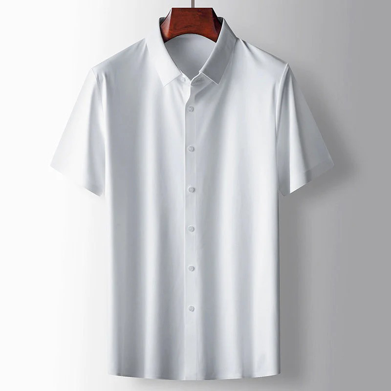 Polo d'été sophistiqué pour homme à manches courtes, parfait pour un look raffiné et léger.