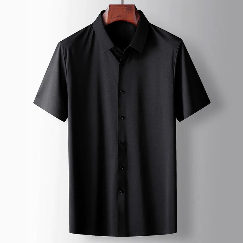 Polo d'été sophistiqué pour homme à manches courtes, parfait pour un look raffiné et léger.